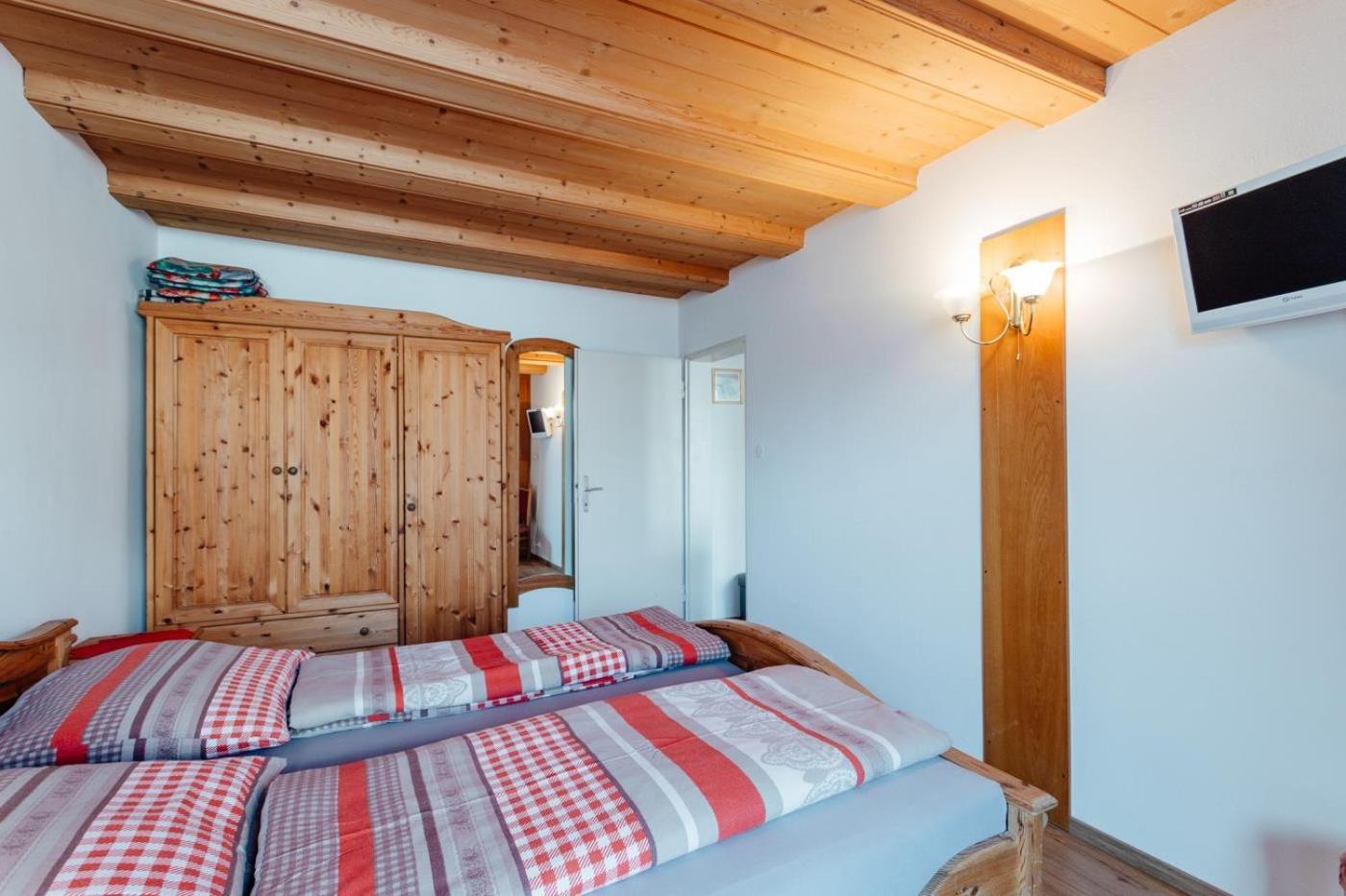 Alpenstadel Mit Hallenbad Und Sauna By Monicare Seefeld in Tirol Exterior photo