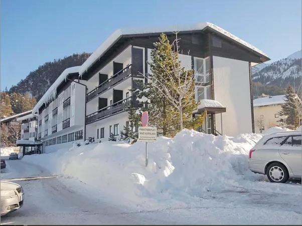 Alpenstadel Mit Hallenbad Und Sauna By Monicare Seefeld in Tirol Exterior photo